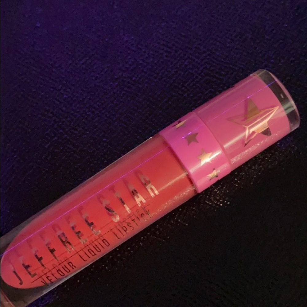 Jeffree Star liquid lipstick ONLY SWATCHED
